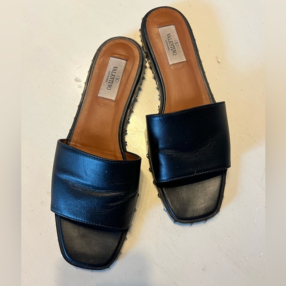 Valentino Rockstud Black Leather Slides - Picture 3 of 12